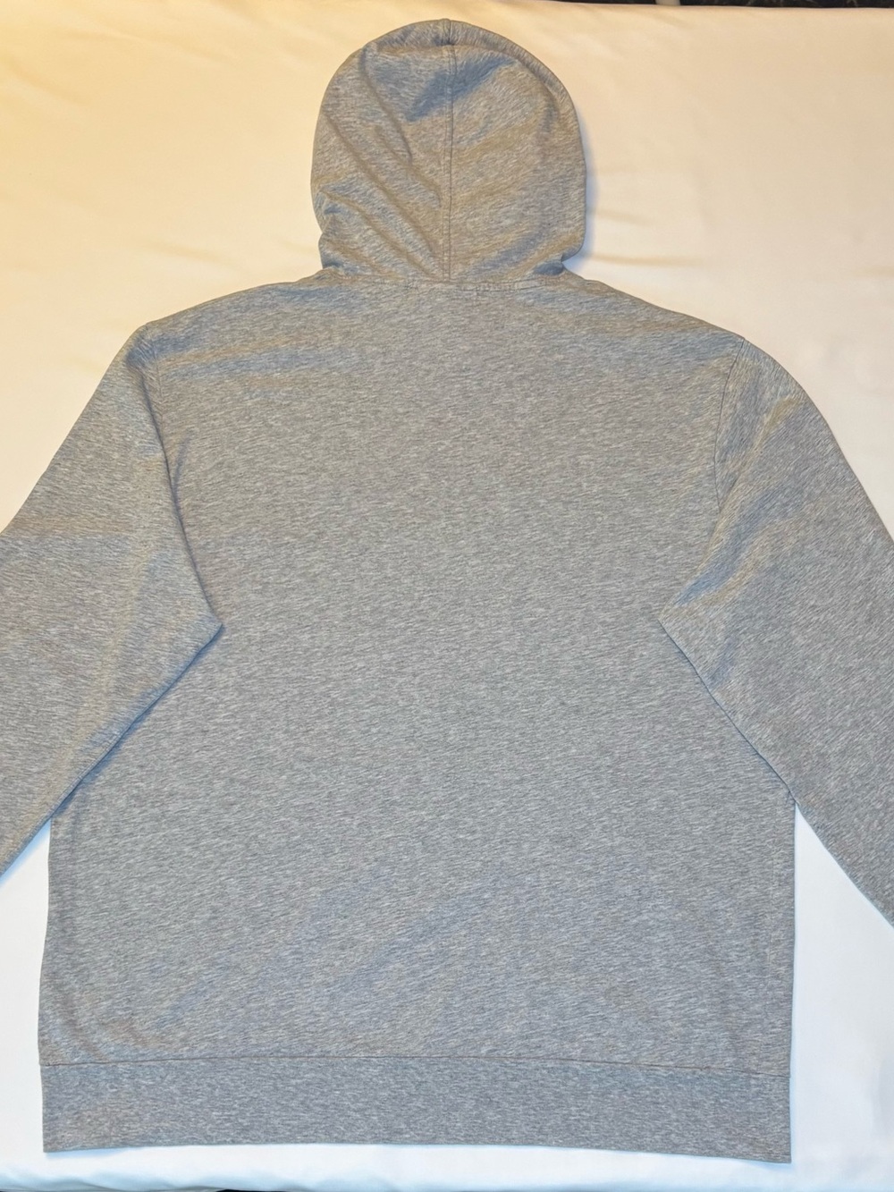 Lacoste Men's Heather Gray Long Sleeve Hoodie T-Shirt - Picture 4 of 4